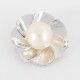 Stříbrný přívěsek s perlou