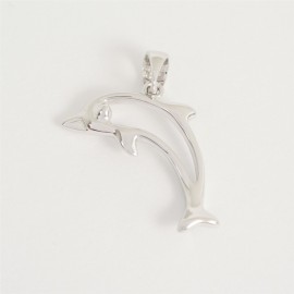 Stříbrný přívěsek delfín